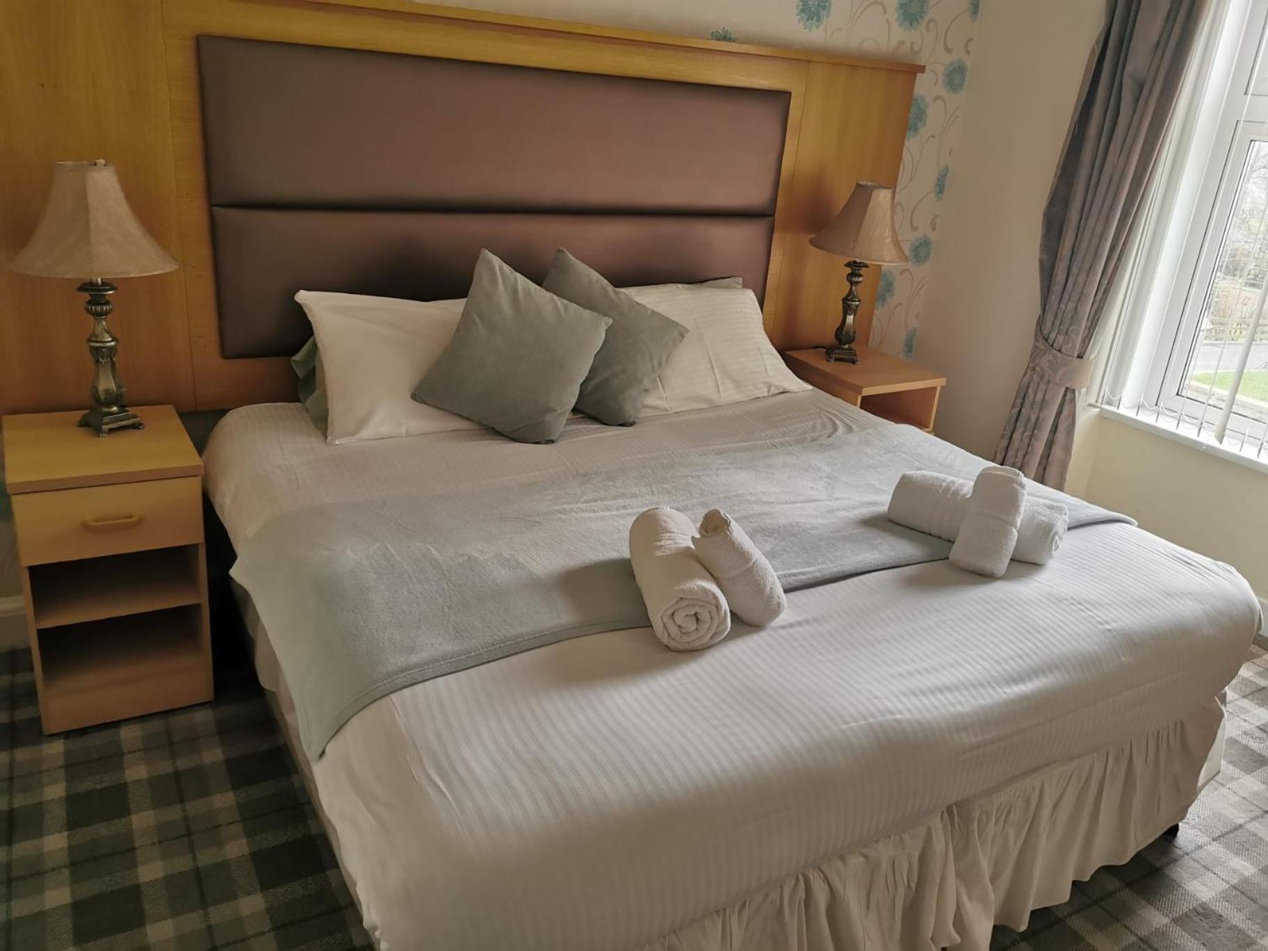 Station Hotel Portsoy Luaran gambar