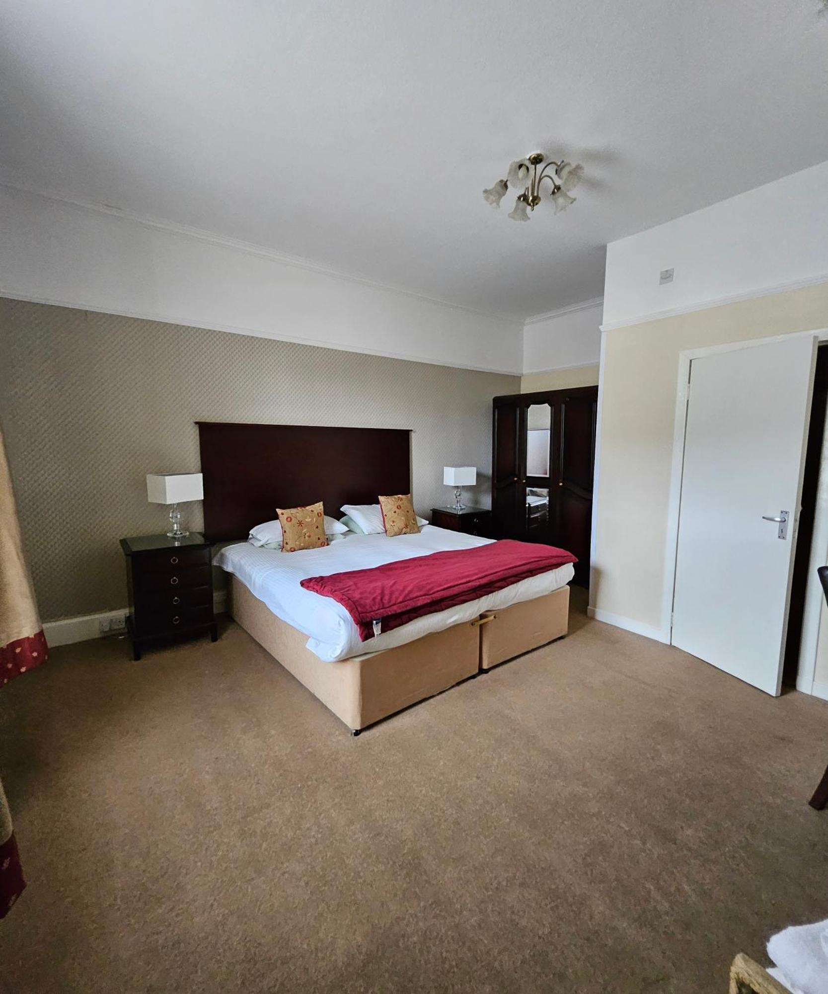 Station Hotel Portsoy Luaran gambar
