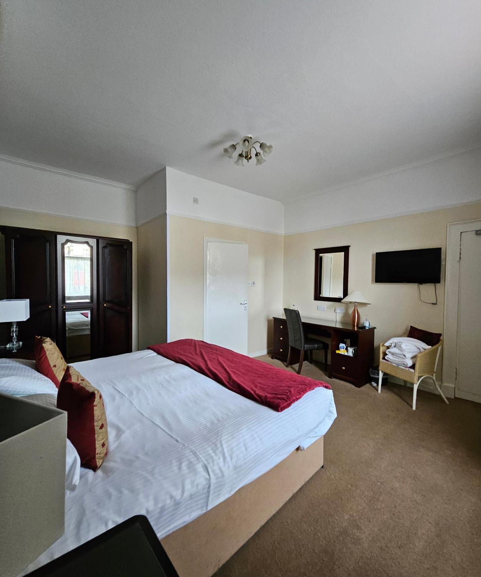 Station Hotel Portsoy Luaran gambar