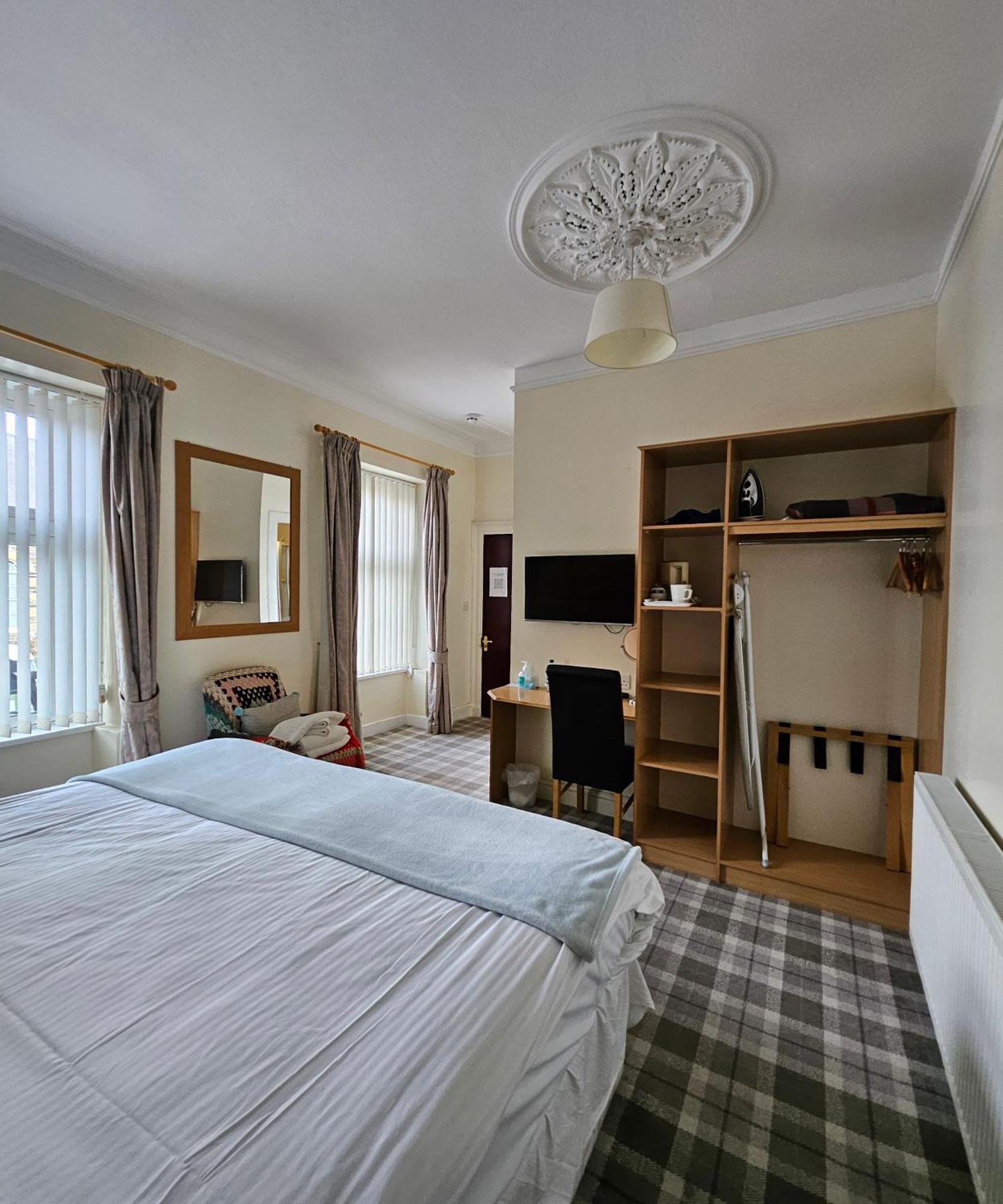 Station Hotel Portsoy Luaran gambar