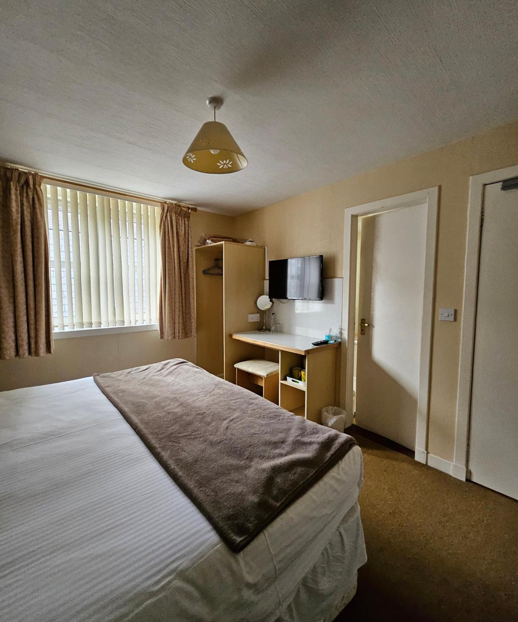 Station Hotel Portsoy Luaran gambar