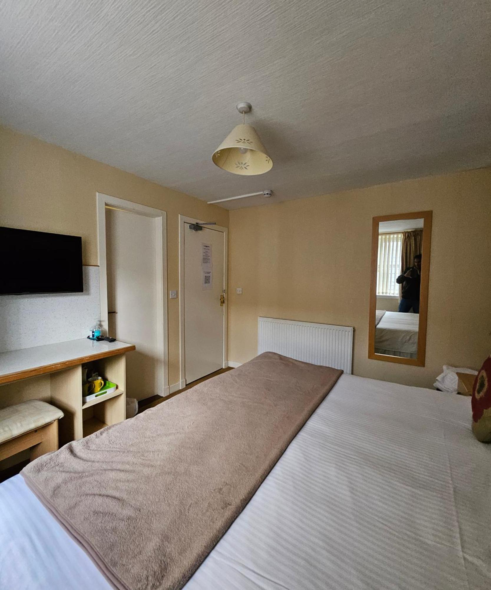 Station Hotel Portsoy Luaran gambar