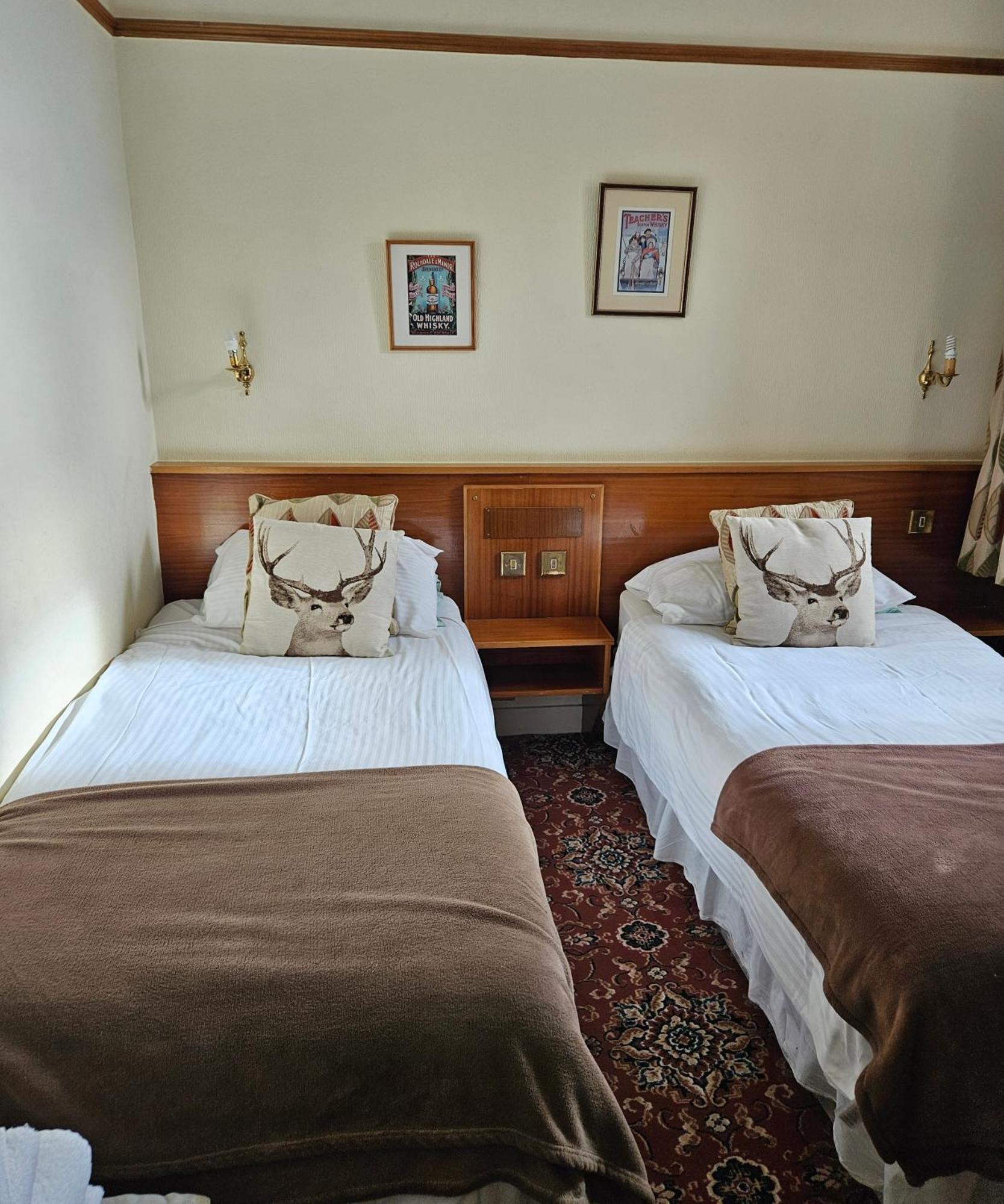 Station Hotel Portsoy Luaran gambar