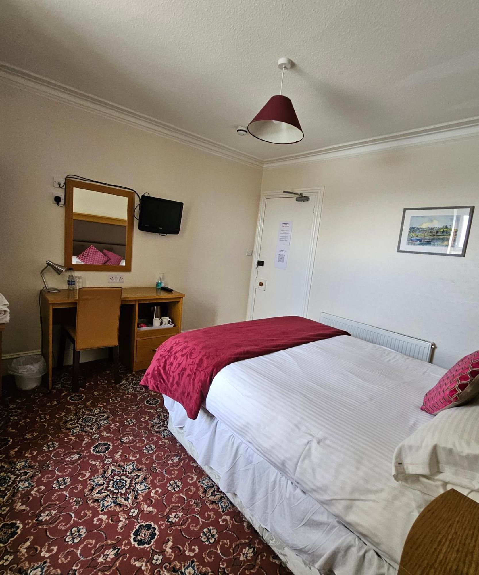 Station Hotel Portsoy Luaran gambar