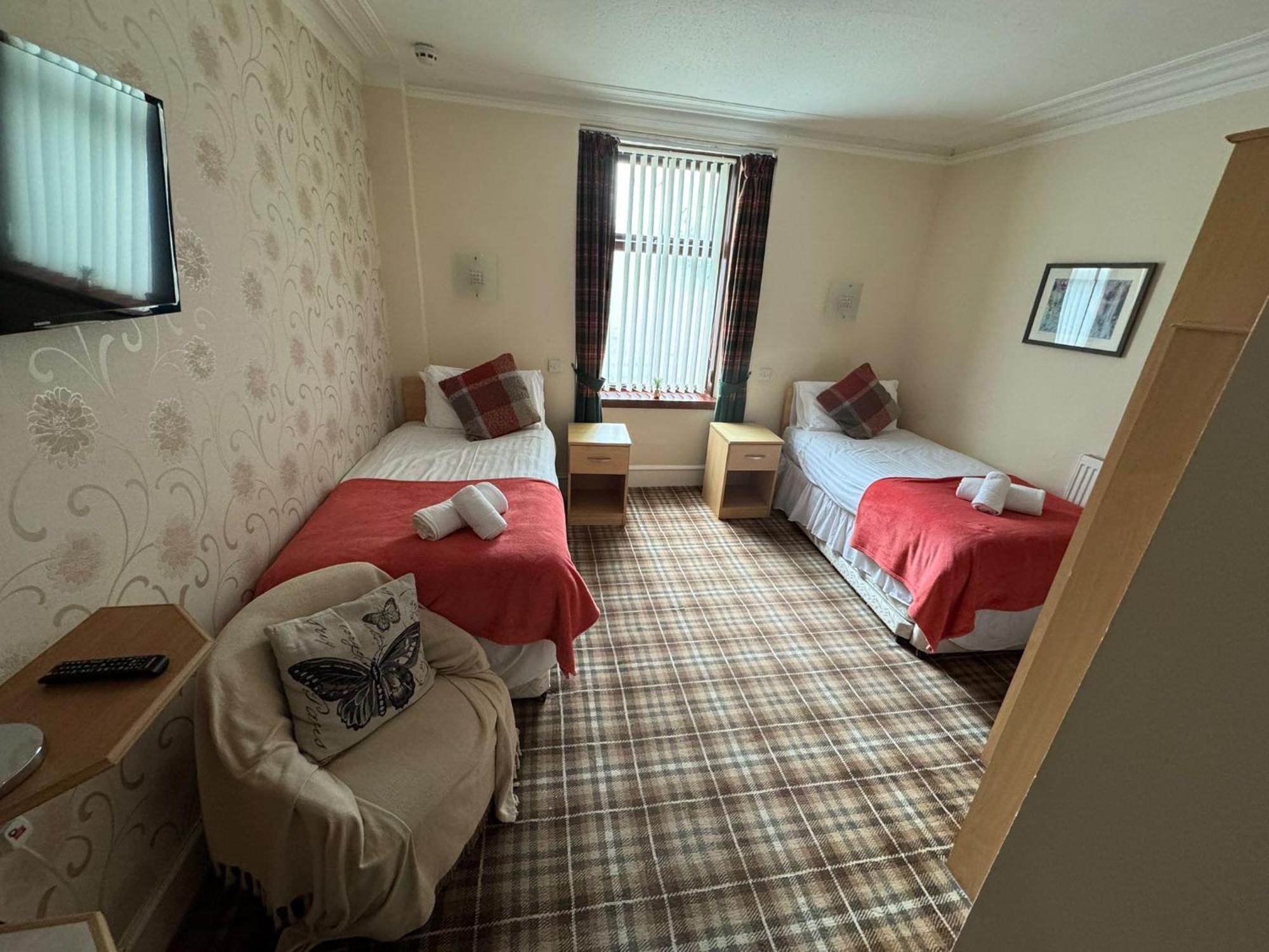 Station Hotel Portsoy Luaran gambar